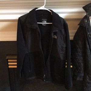 *SOLD* The North Face Fleece